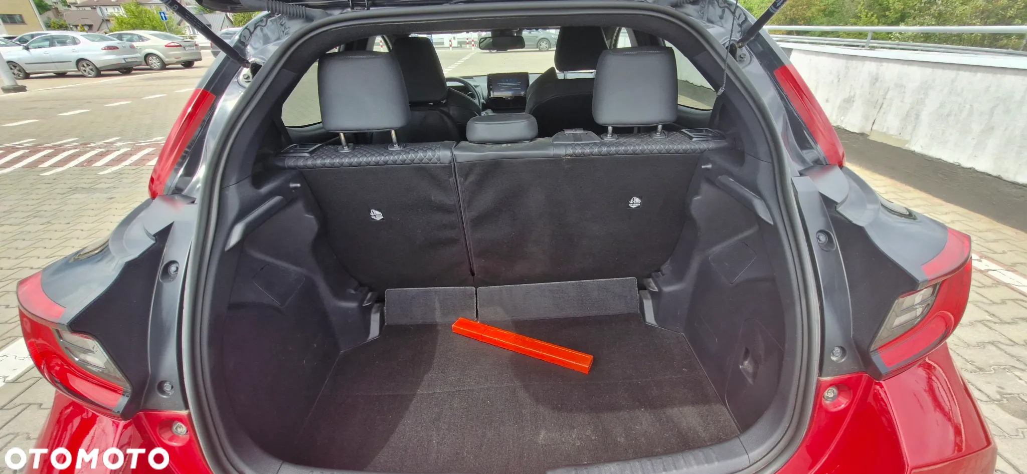 Toyota Yaris Hybrid 1.5 Style - 18