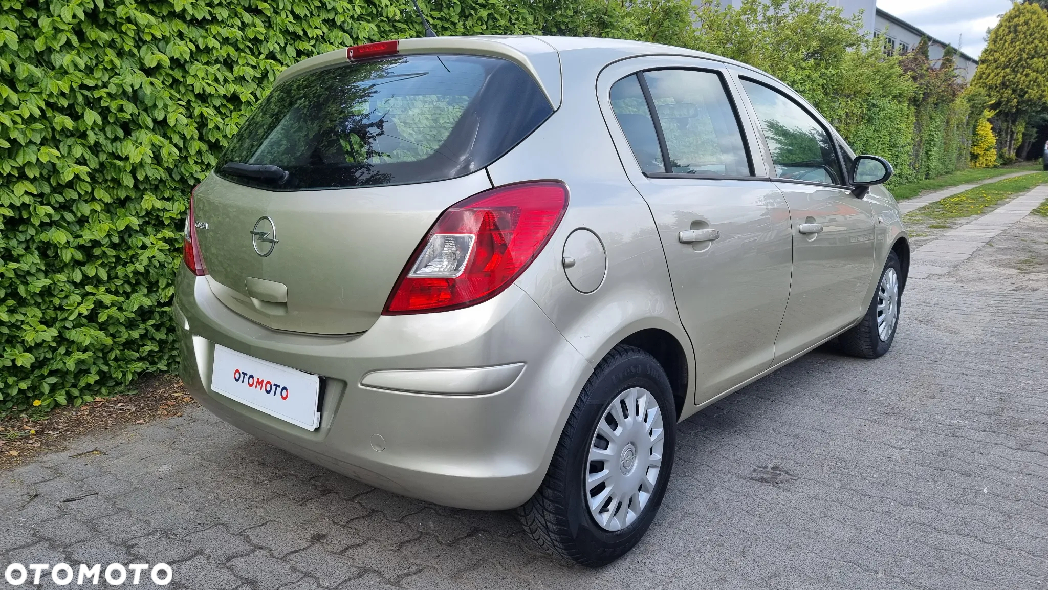 Opel Corsa 1.2 16V Cosmo - 23