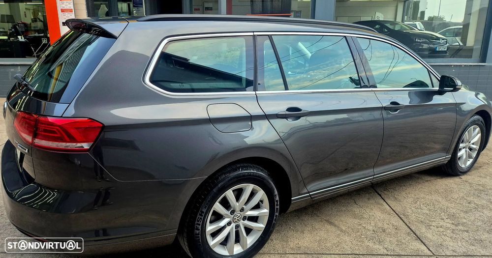 VW Passat Variant 1.6 TDI BlueMotion - 15