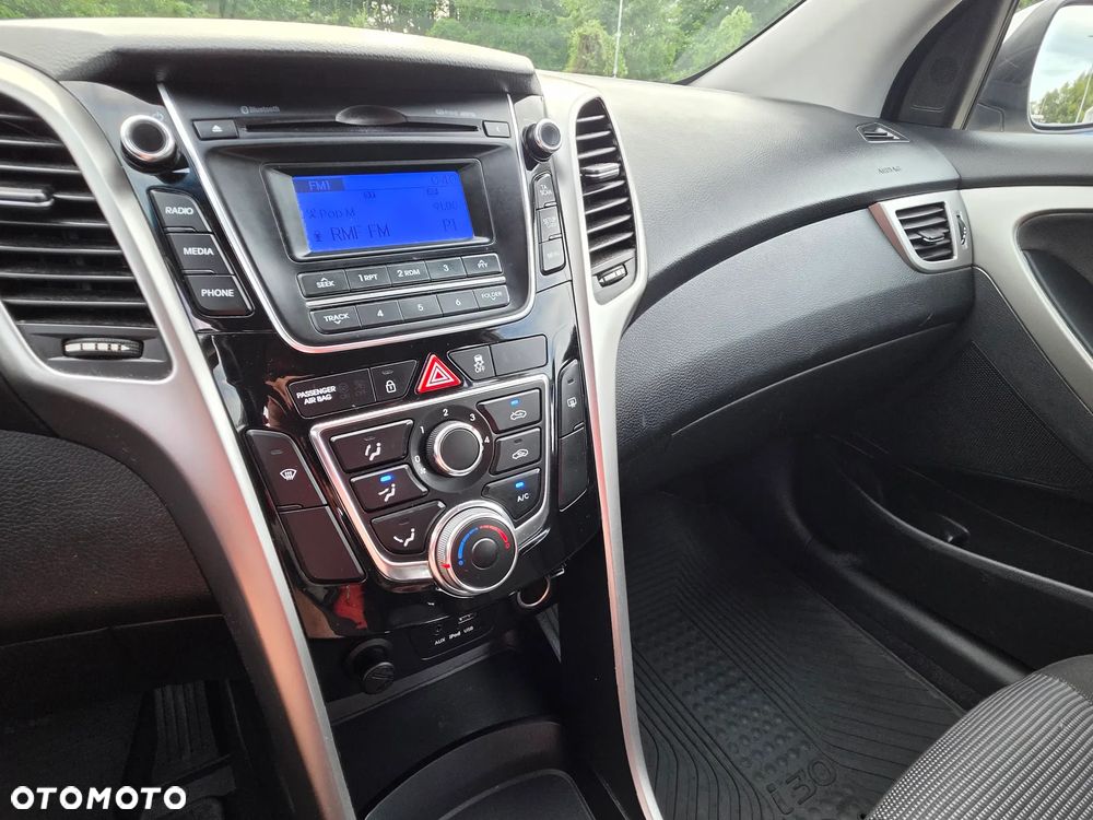 Hyundai i30 1.6 Classic - 21