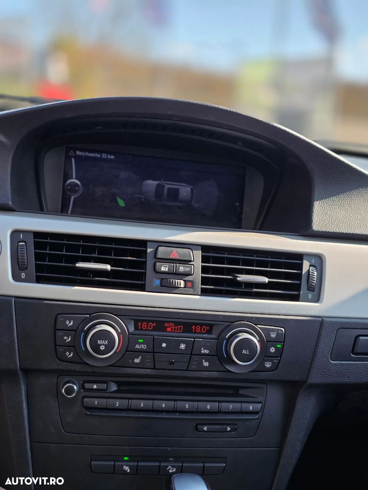 BMW Seria 3 320d xDrive DPF Touring Aut. Edition Exclusive - 9