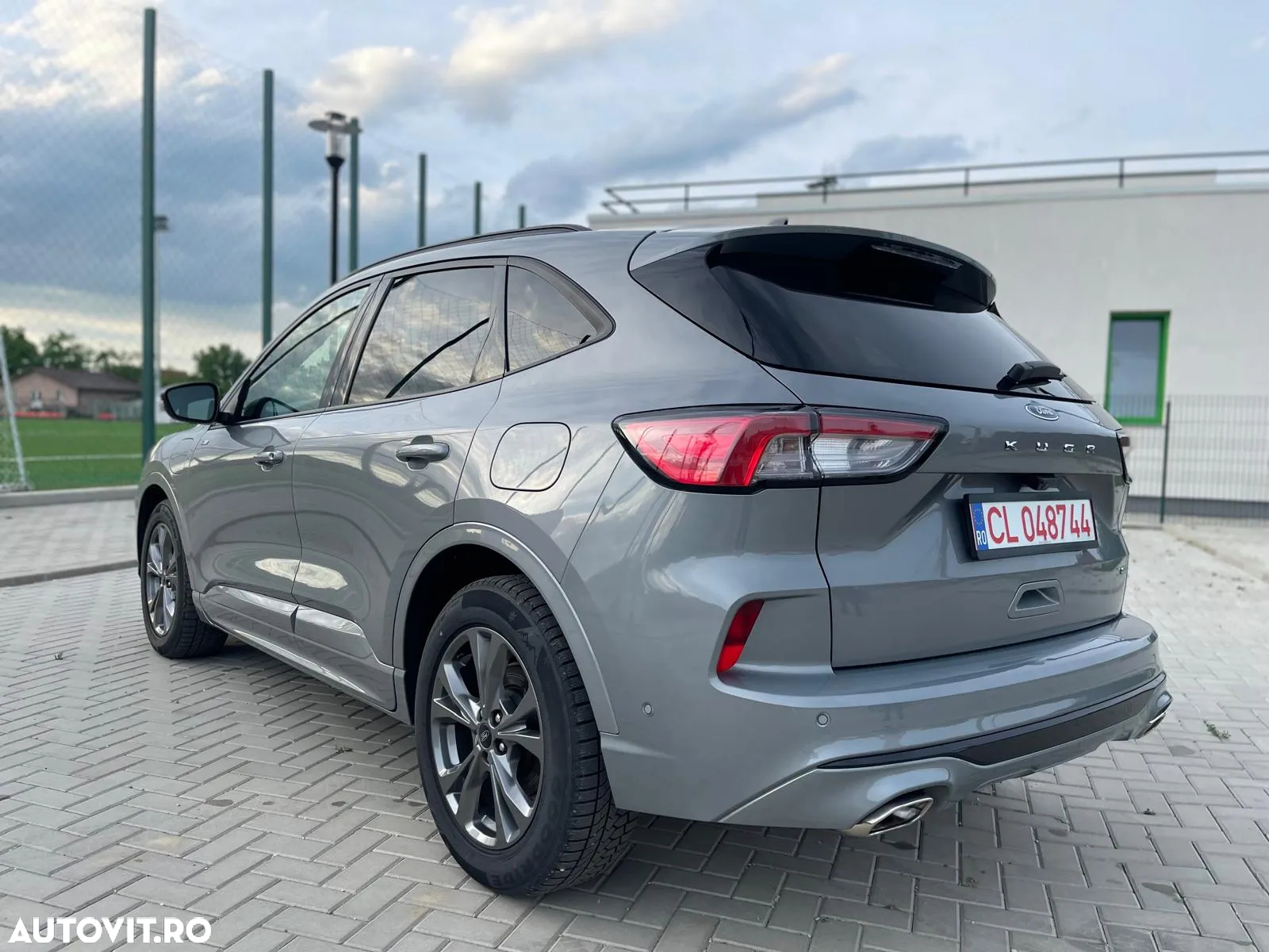 Ford Kuga 2.5 Duratec PHEV ST-LINE X - 6
