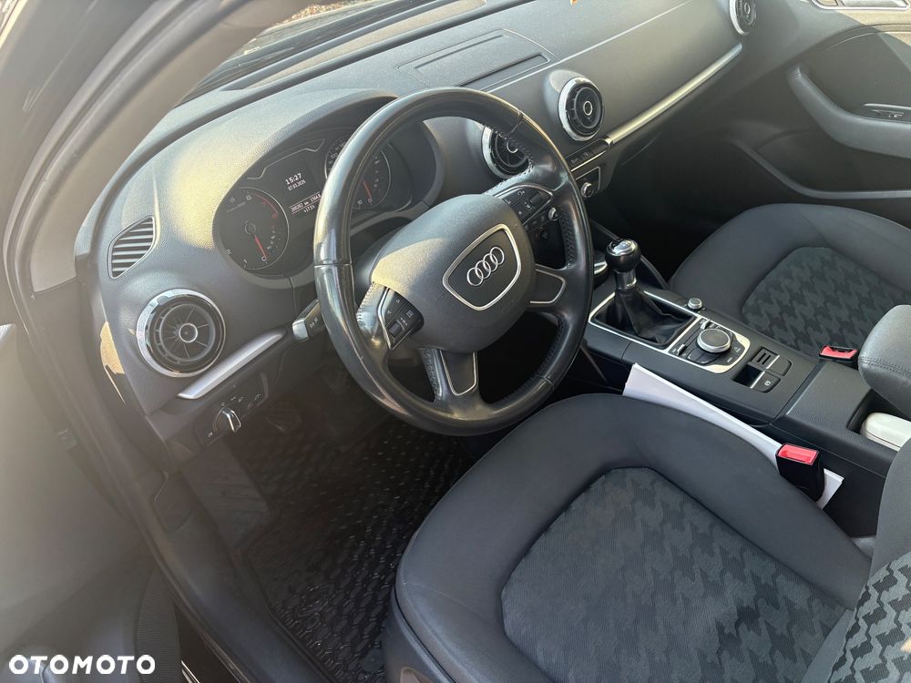 Audi A3 Sportback 1.4 TFSI Ambition - 9