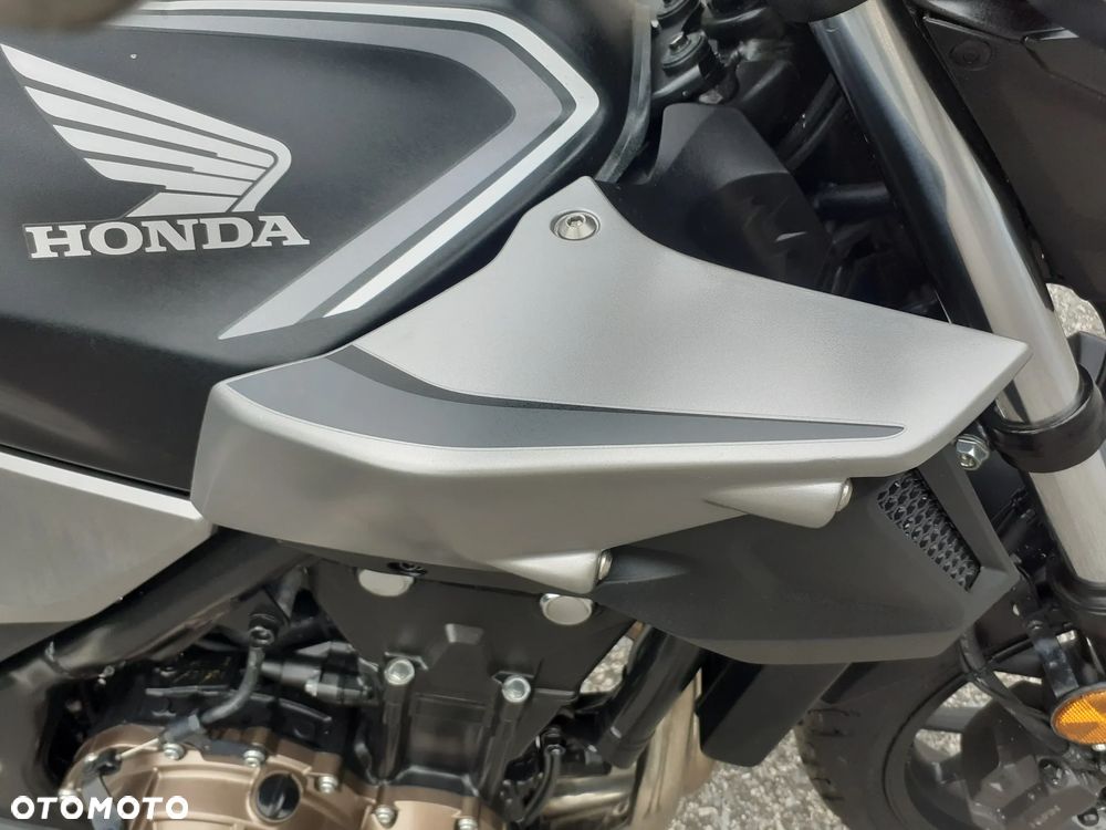 Honda CB - 3
