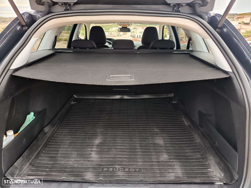 Peugeot 308 SW 1.5 BlueHDi Allure EAT6 - 7