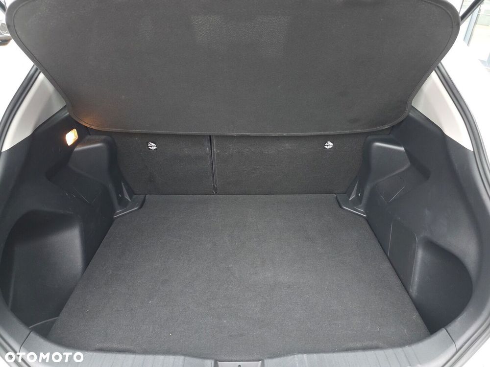 Toyota Yaris Cross Hybrid 1.5 Active - 29
