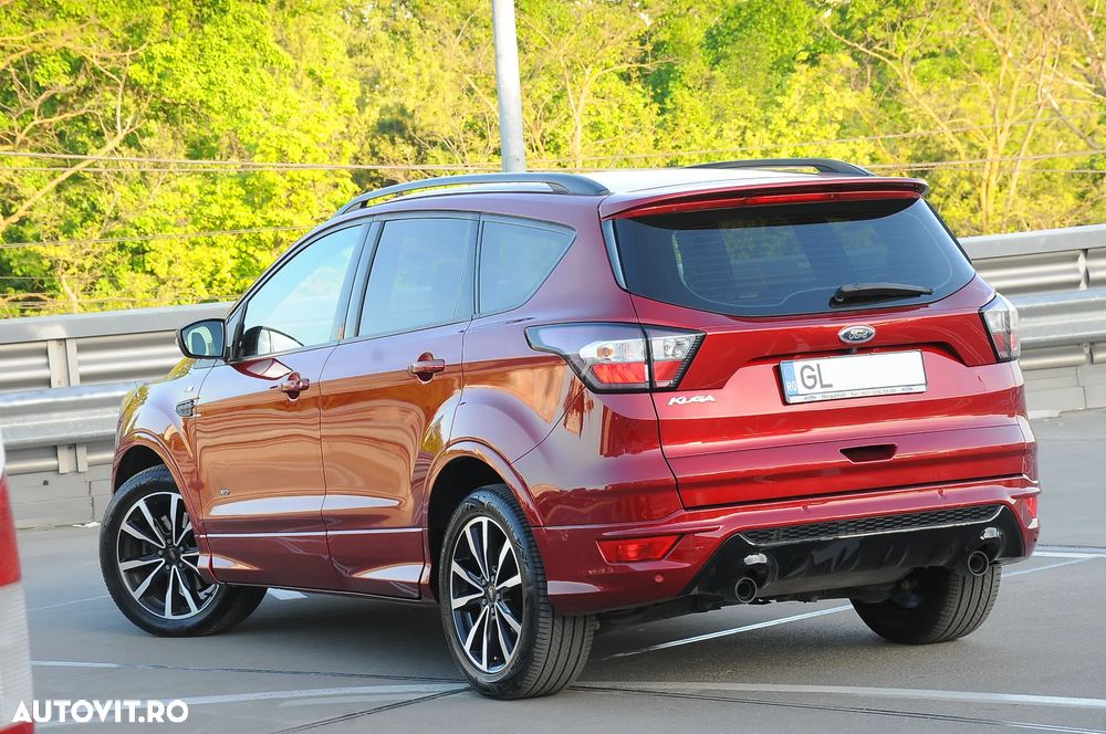 Ford Kuga 2.0 TDCi 4WD Powershift ST-Line - 4