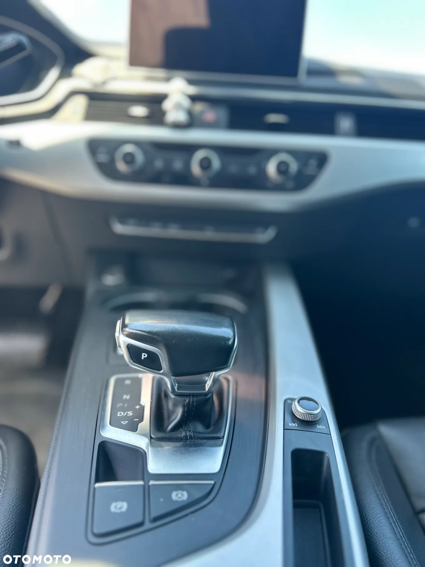Audi A4 2.0 TDI Quattro Design S tronic - 13