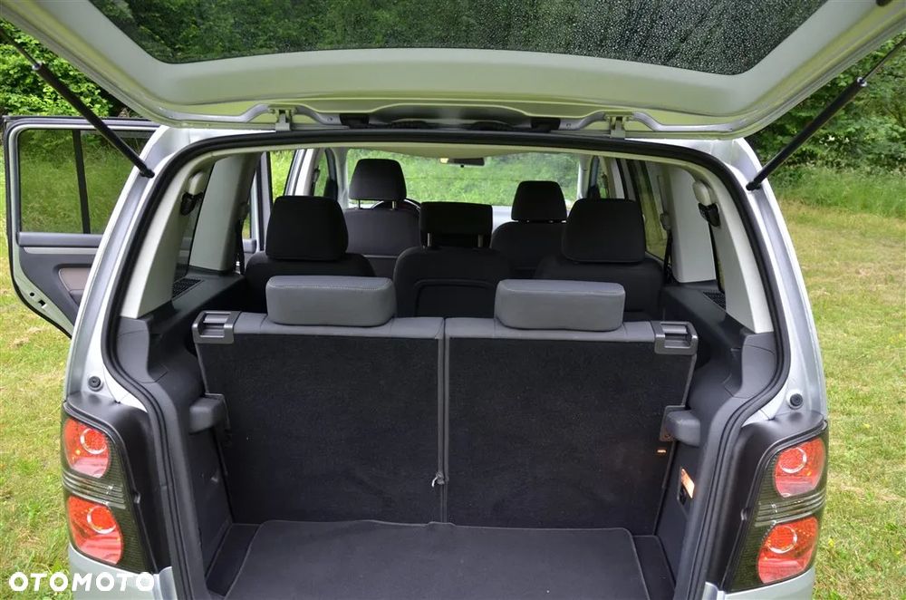 Volkswagen Touran 1.9 TDI DPF Cross - 30