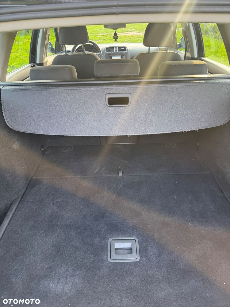 Volkswagen Golf - 8