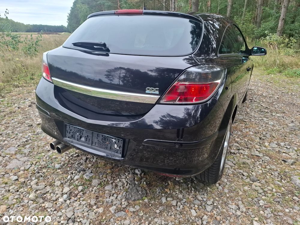 Opel Astra GTC 1.6 - 18