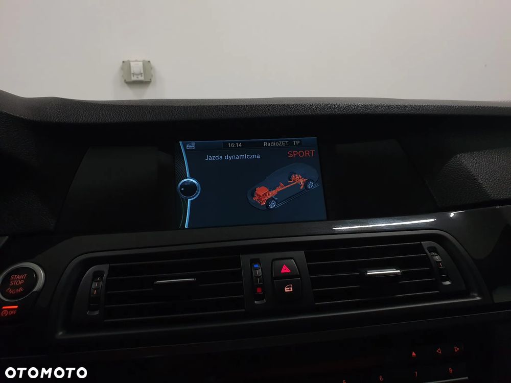 BMW Seria 5 520d Sport-Aut - 21