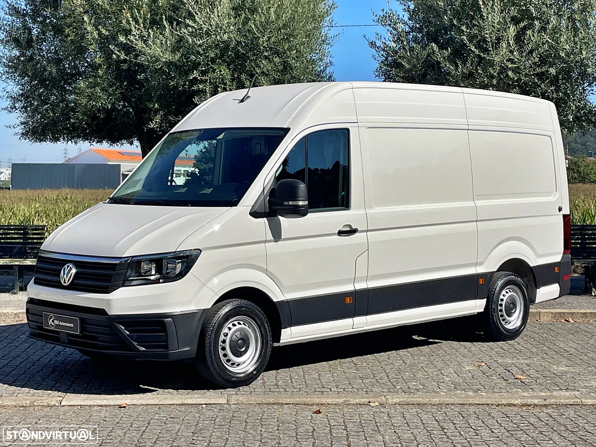 VW Crafter 2.0 TDI L3H3 IVA Dedutível - 1