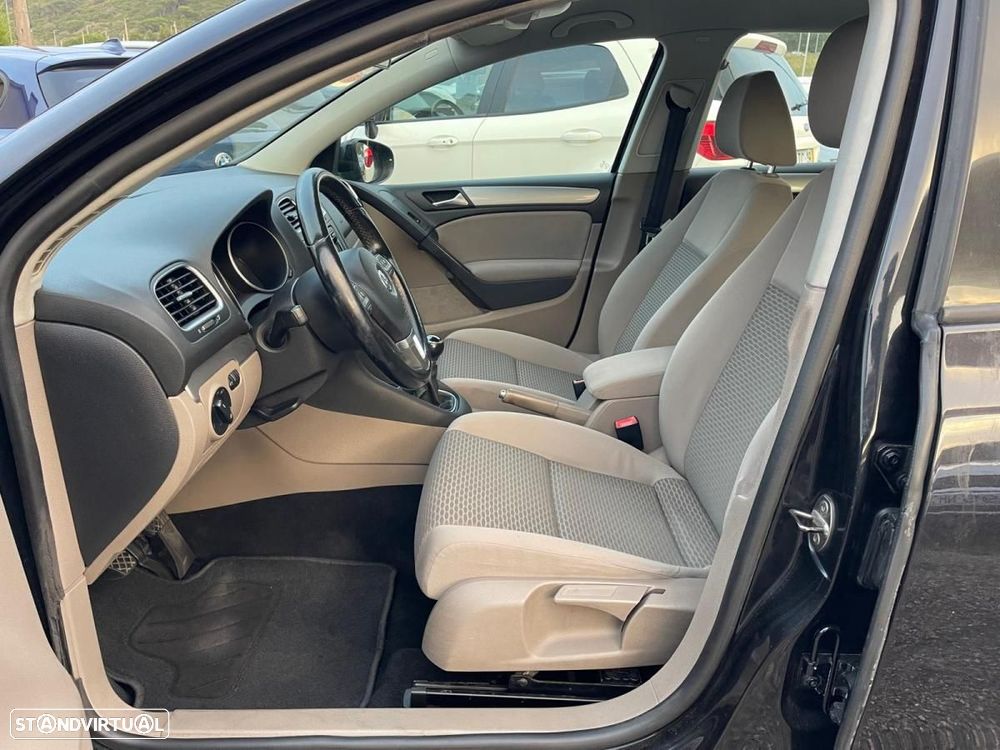 VW Golf 1.6 TDi Confortline - 9