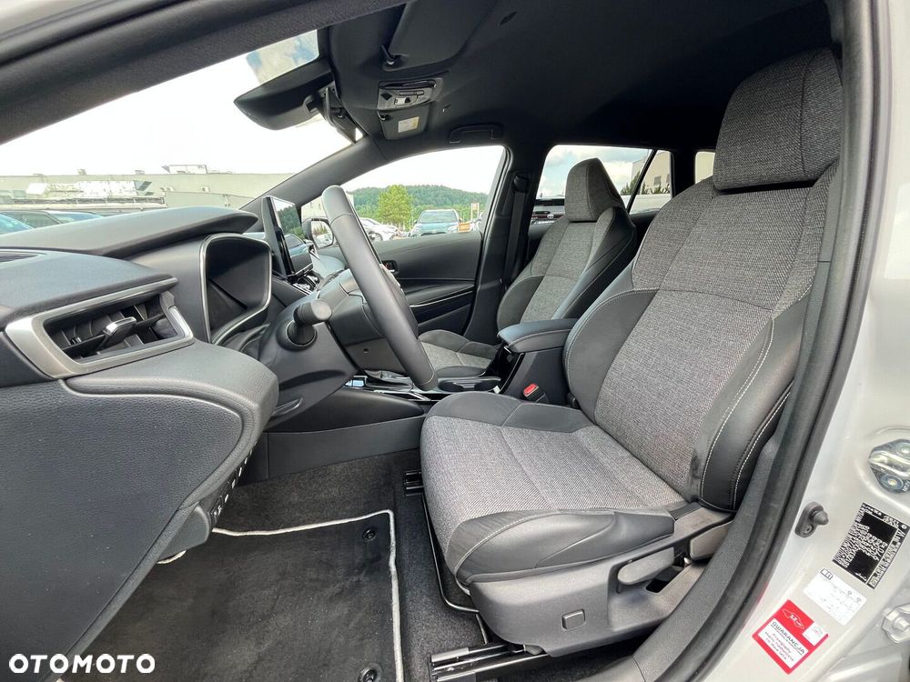 Toyota Corolla 1.8 Hybrid Style - 28