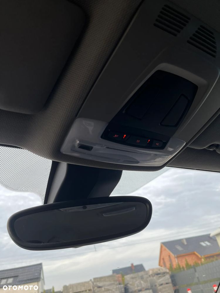 BMW Seria 1 120d - 23