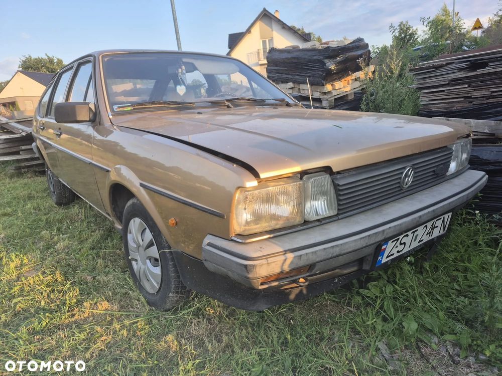 Volkswagen Passat 1.6 GL TD - 1