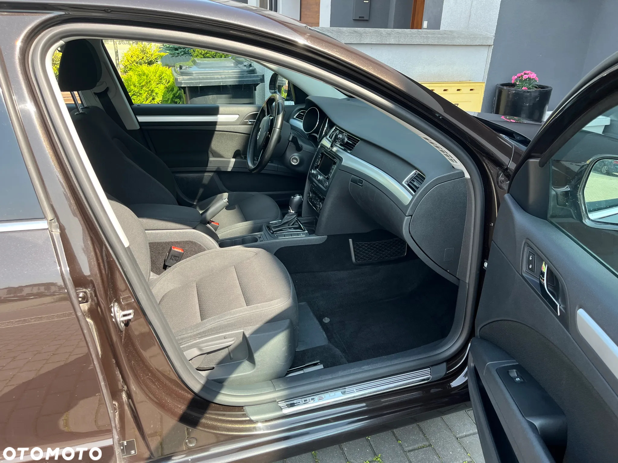 Skoda Superb 2.0 TDI Ambition DSG - 4