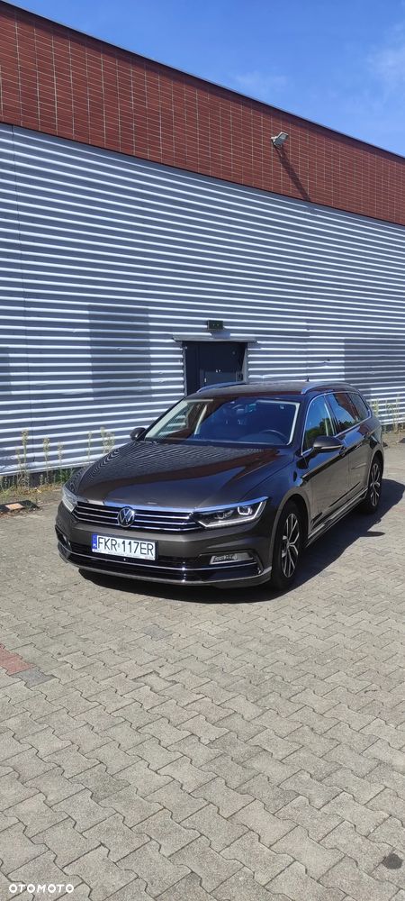 Volkswagen Passat - 26