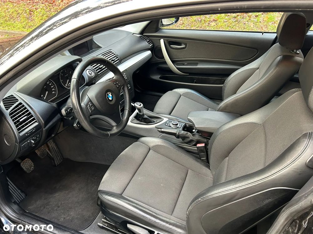 BMW Seria 1 118d DPF - 11