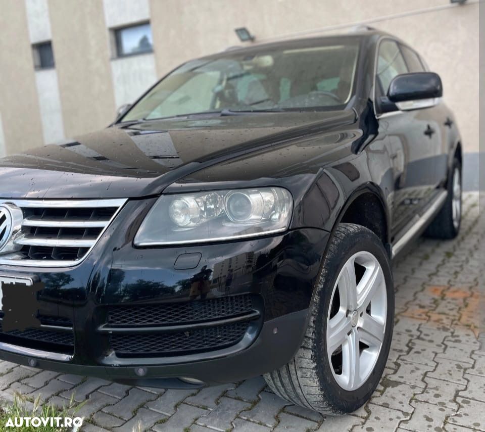 VOLKSWAGEN Touareg