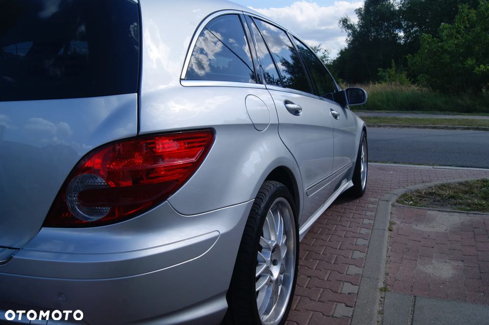 Mercedes-Benz Klasa R 500 4Matic 7G-TRONIC - 13