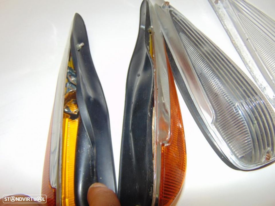 Antigos e clássicos farolins de guarda lamas - 5