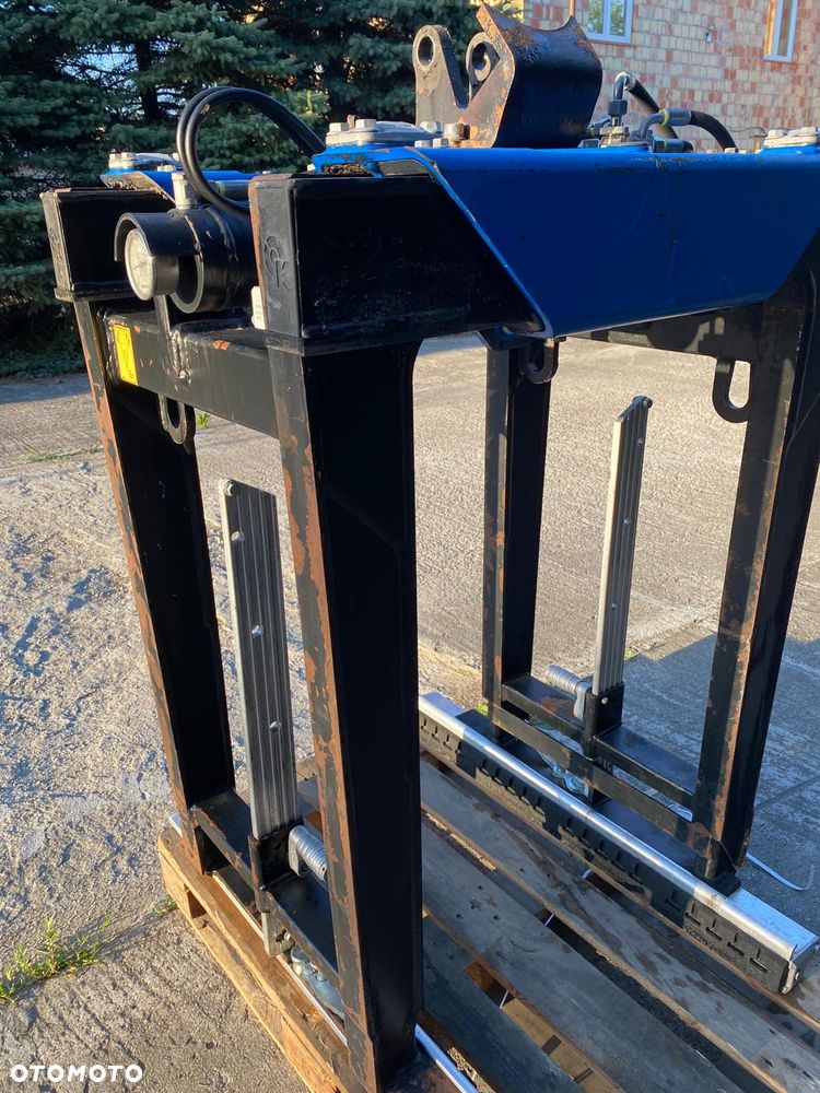 Kinshofer KM332V-1100 chwytak hydrauliczny do kostki bloczków HDS 2021 - 4