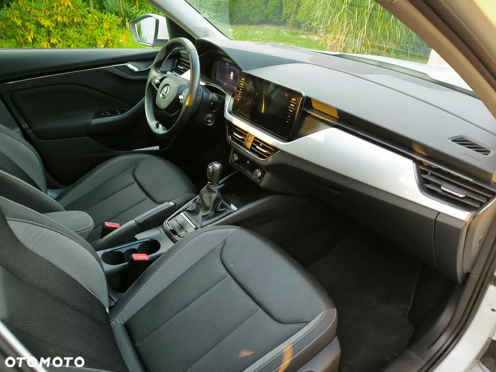 Skoda Kamiq 1.0 TSI Tour - 11