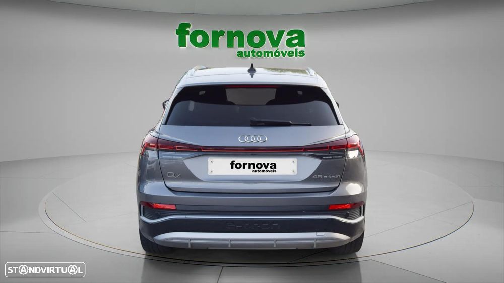 Audi Q4 e-tron 45 82 kWh SE Business Plus - 5