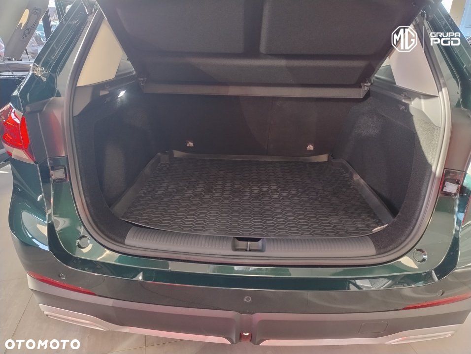MG ZS Hybrid+ - 14