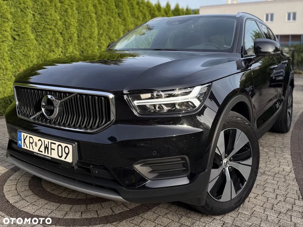 Volvo XC 40 B4 B AWD Momentum - 1
