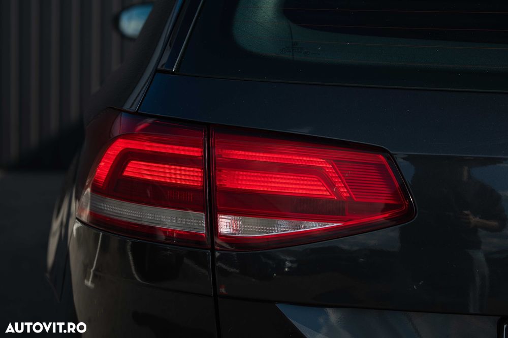 Volkswagen Passat Variant 2.0 TDI DSG Comfortline - 12