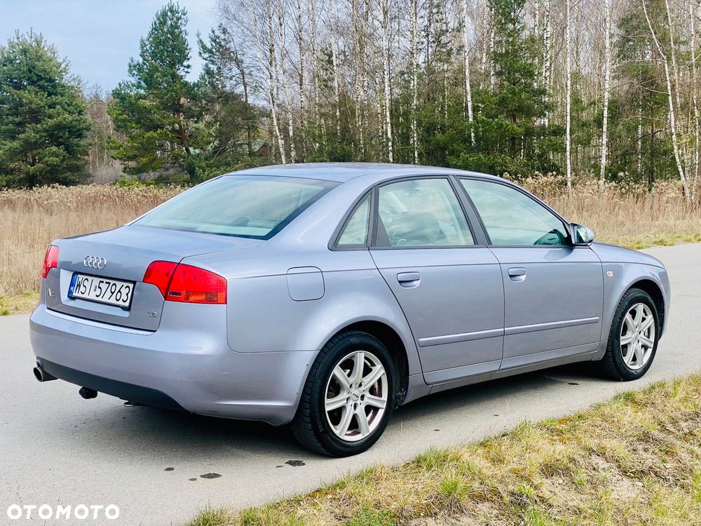 Audi A4 Limousine - 19