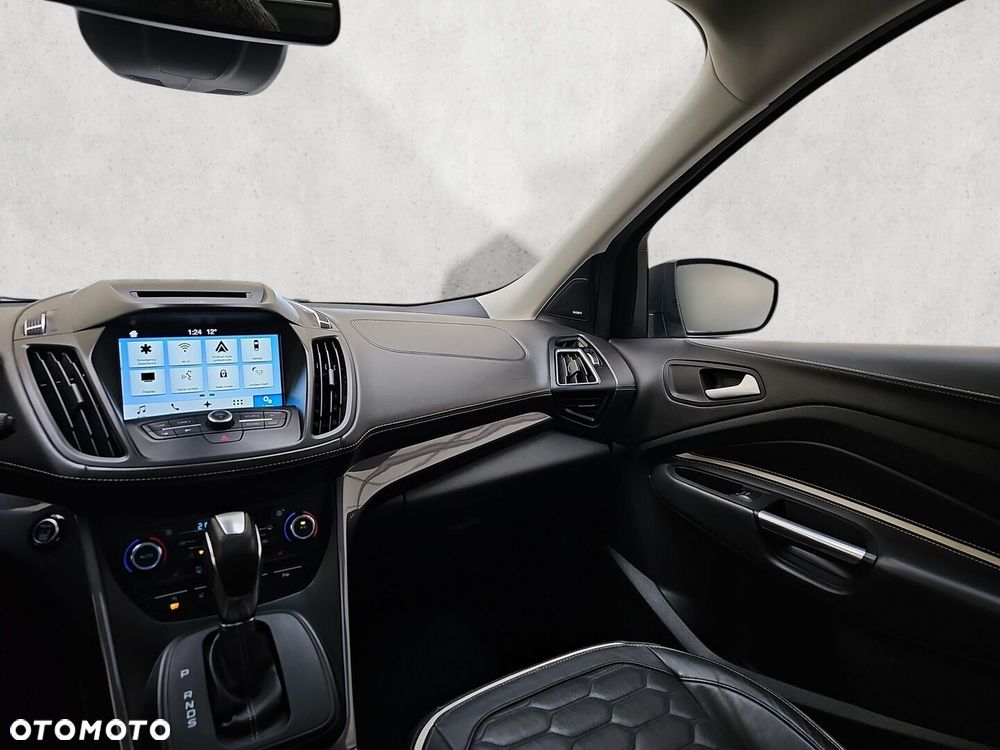 Ford Kuga - 31