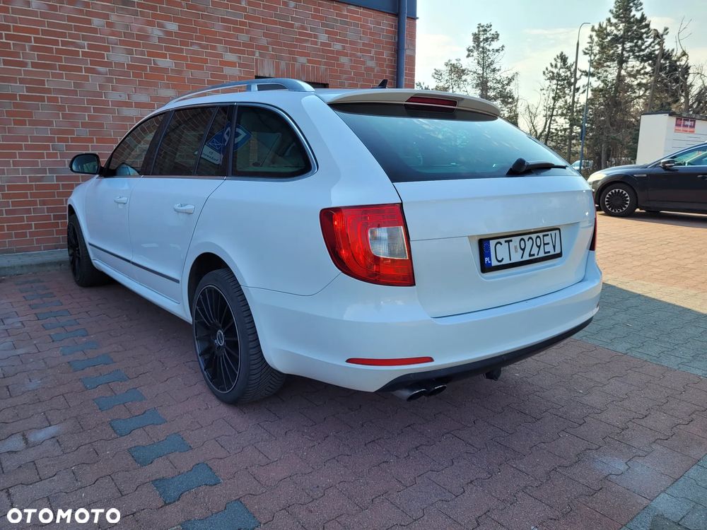 Skoda Superb 1.8 TSI Exclusive - 8
