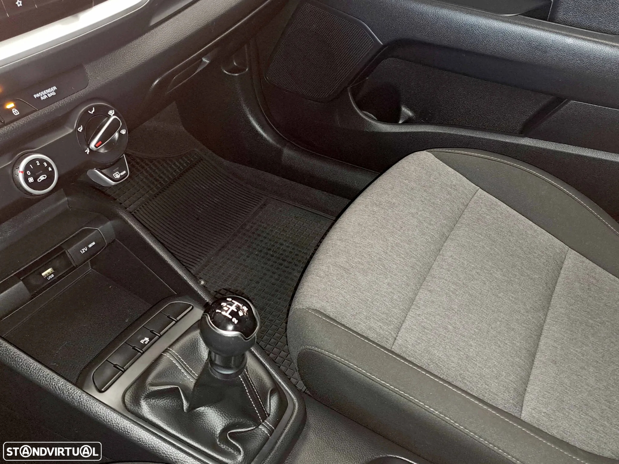 Kia Stonic 1.2 Dynamic - 19