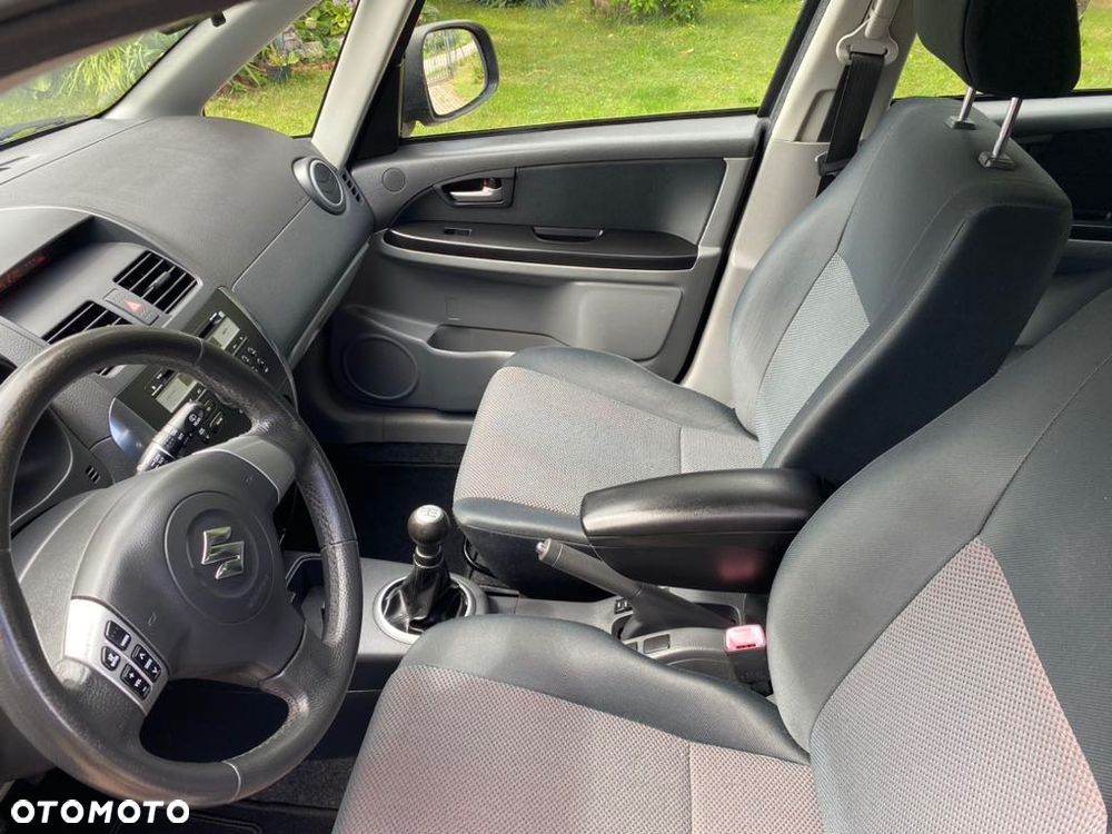 Suzuki SX4 1.6 VVT 4x4 Comfort - 9