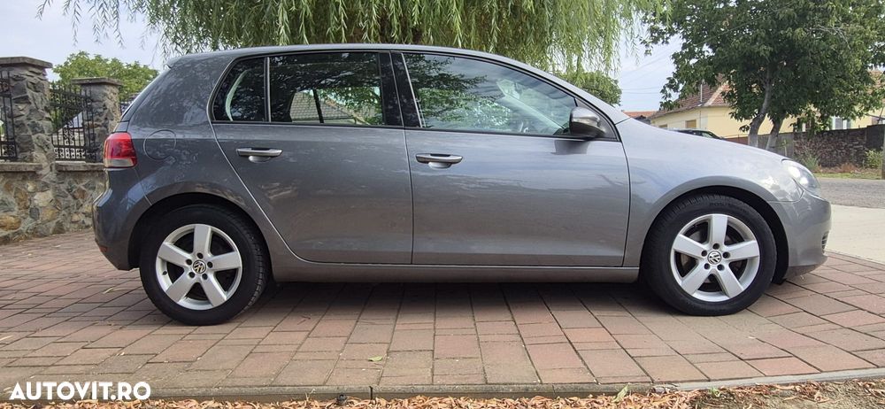 Volkswagen Golf - 11