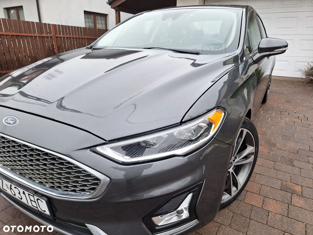 Ford Fusion - 10
