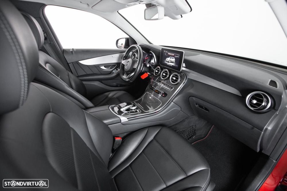 Mercedes-Benz GLC 250 4Matic 9G-TRONIC AMG Line - 10