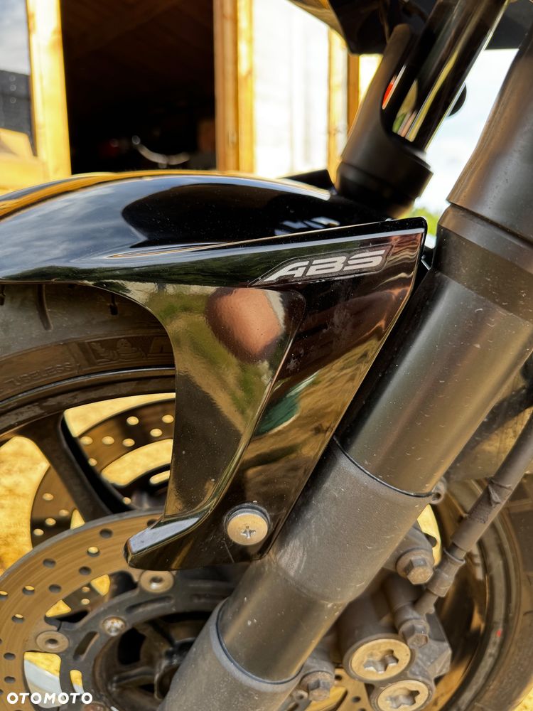 Yamaha FZ6 - 15