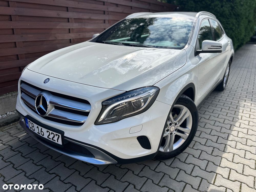 Mercedes-Benz GLA 180 Style - 22