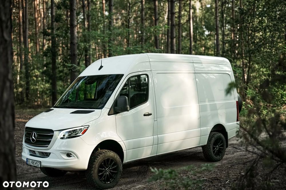 Mercedes-Benz Sprinter - 9