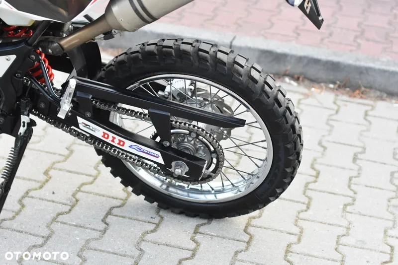 Yamaha WR - 21