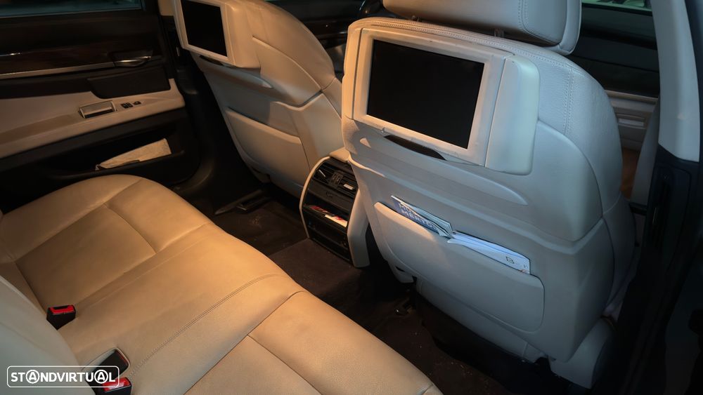 BMW 740 d - 9