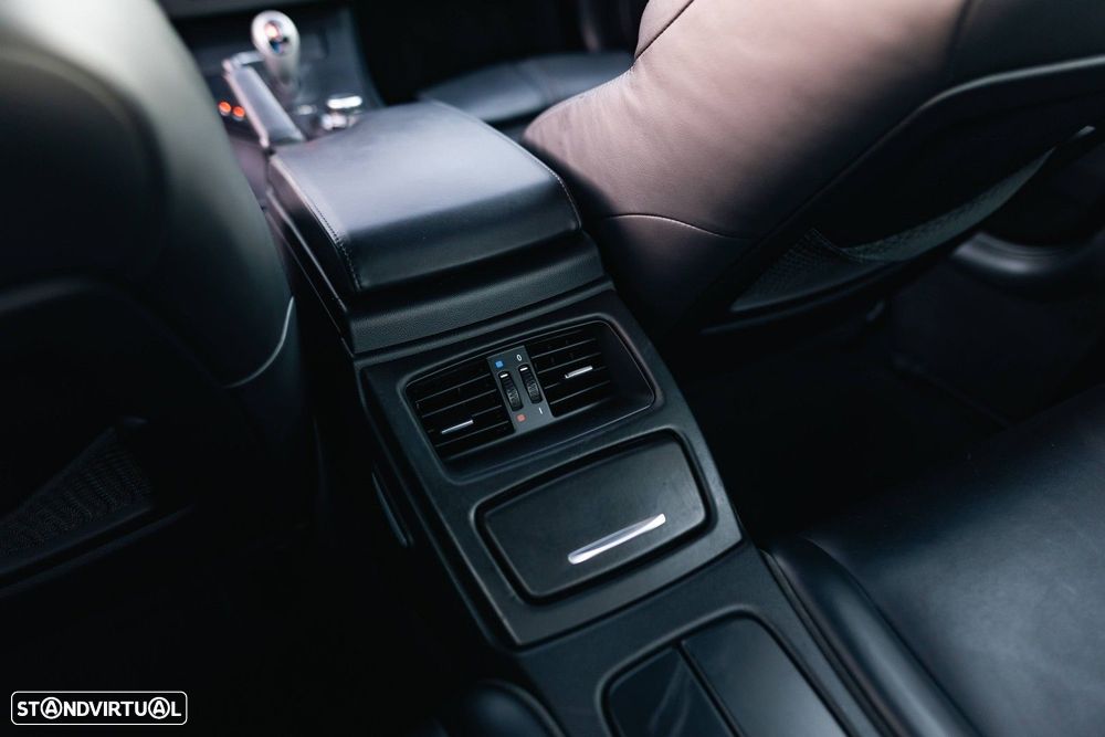BMW M3 Auto - 45