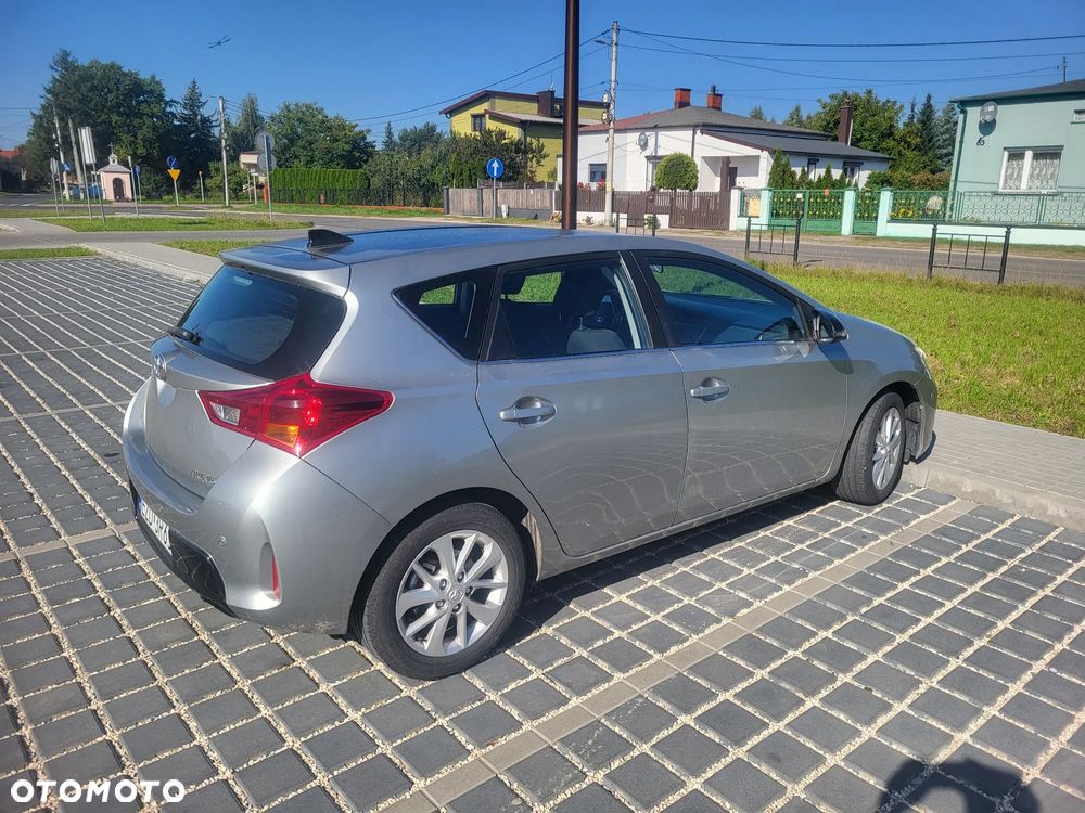 Toyota Auris 1.6 Prestige - 17