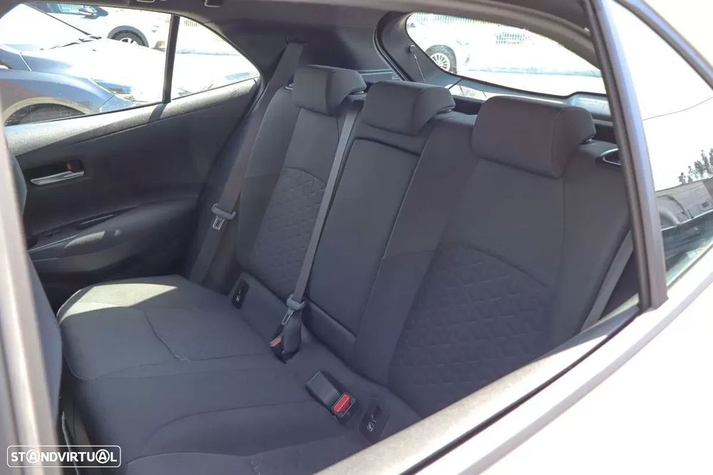 Toyota Corolla 1.8 Hybrid Comfort - 13