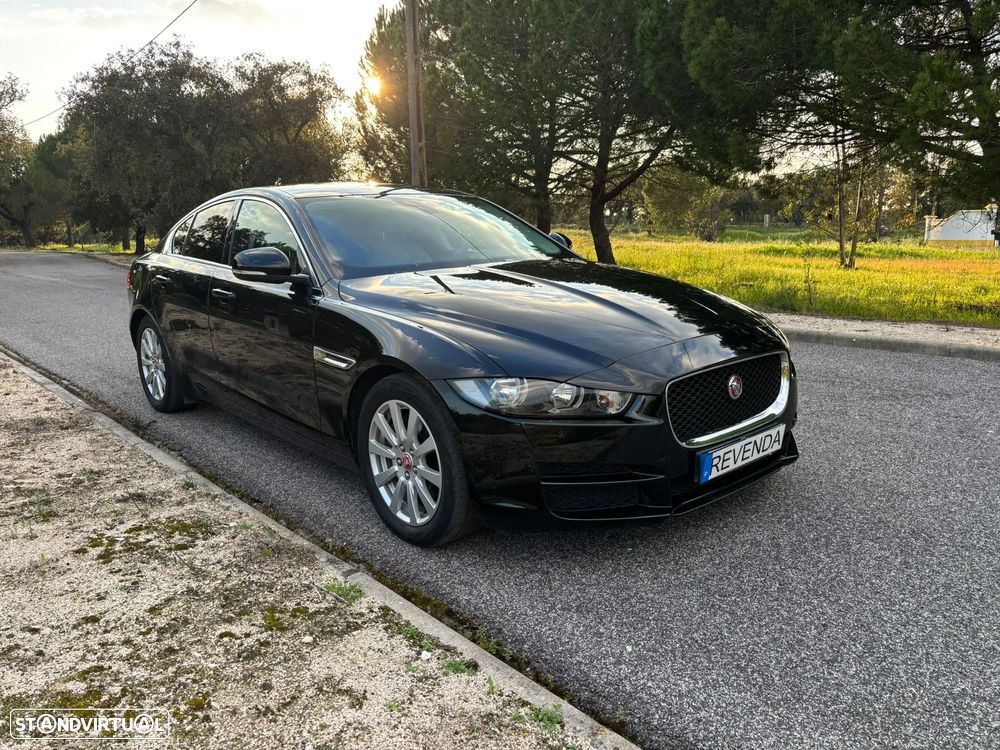 Jaguar XE - 37